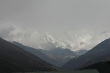 IMG_8416 Lhotse in Wolken von Tengboche.jpg